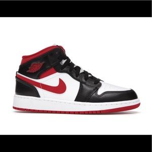 COPY - Nike Air Jordan 1 Retro Mid GS "Metallic R…